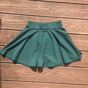Urban CoCo Green Mini Skirt size S